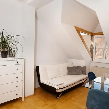 Apartment Inmitten Der Stadt Leoben. Exterior photo